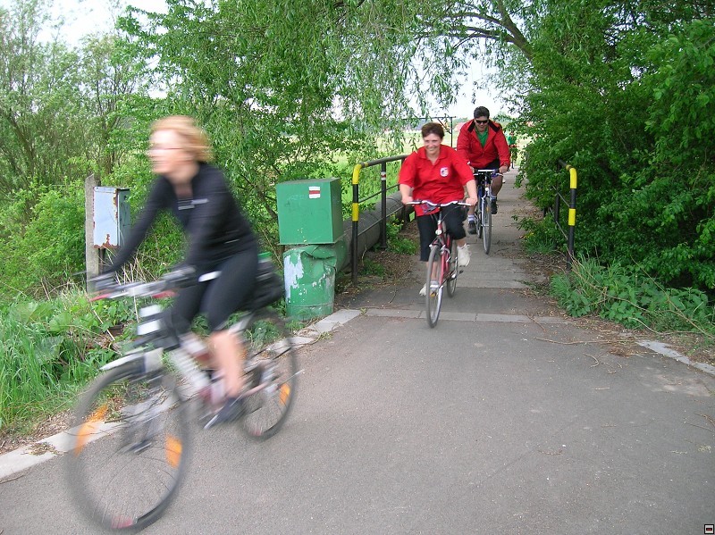 img00015.jpg
