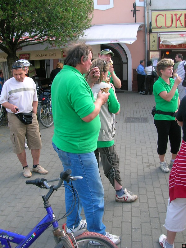 img00030.jpg