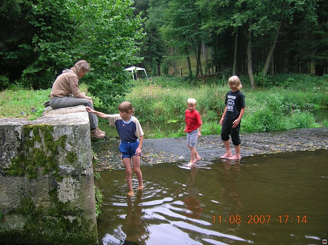 img00007.jpg