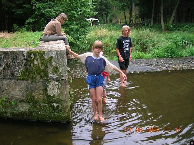 img00008.jpg