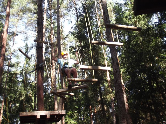 img00200.jpg