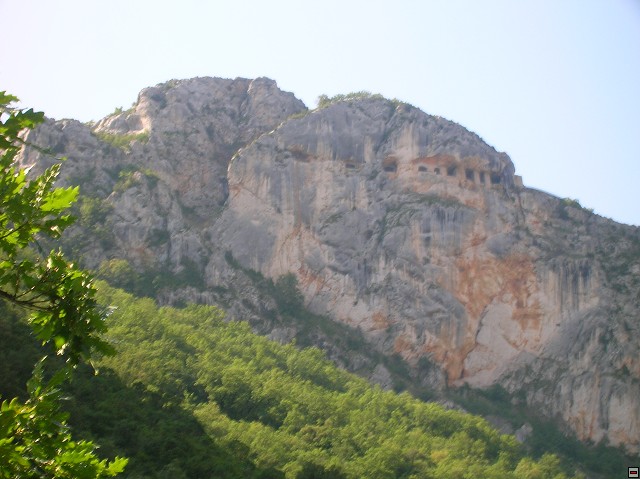 img00097.jpg