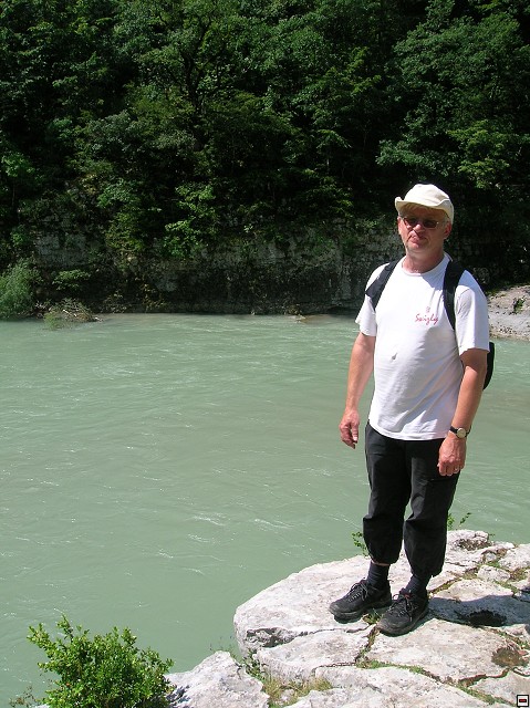 img00102.jpg