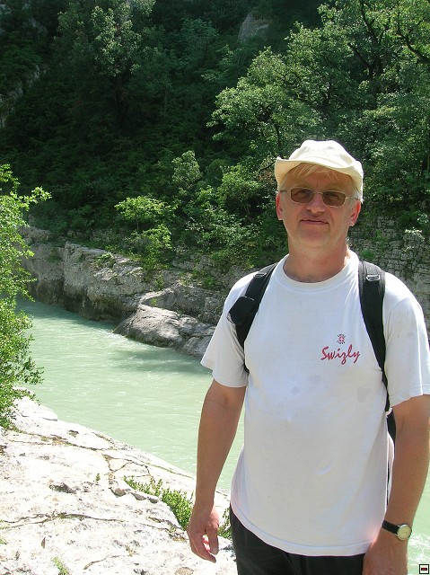 img00103.jpg