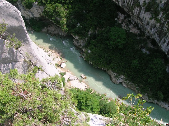 img00107.jpg