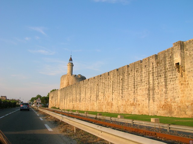 img00205.jpg