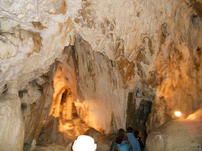 img00030.jpg