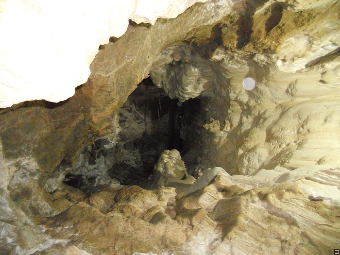 img00044.jpg