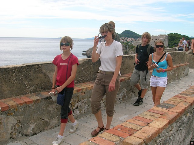 img00102.jpg