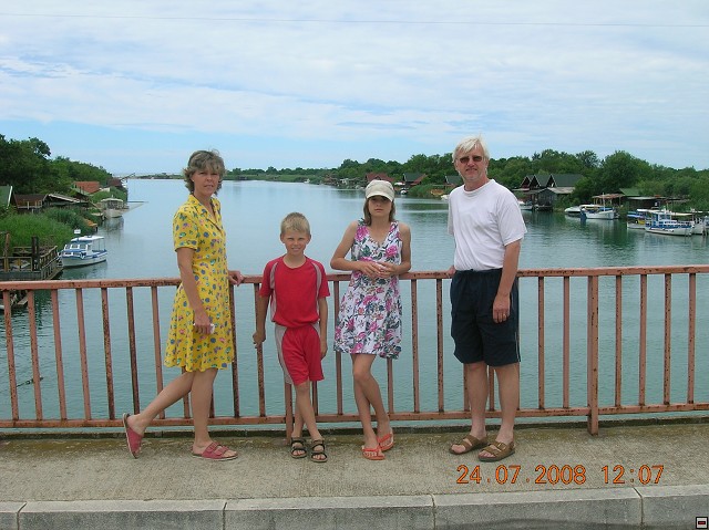 img00119.jpg