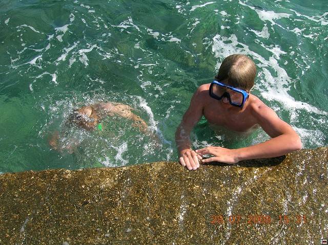 img00301.jpg