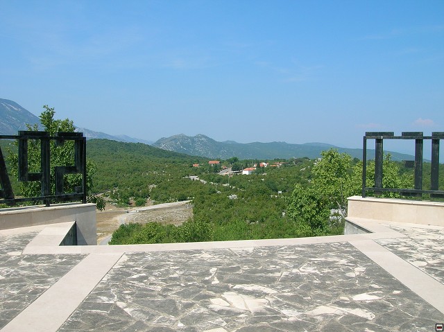 img00329.jpg