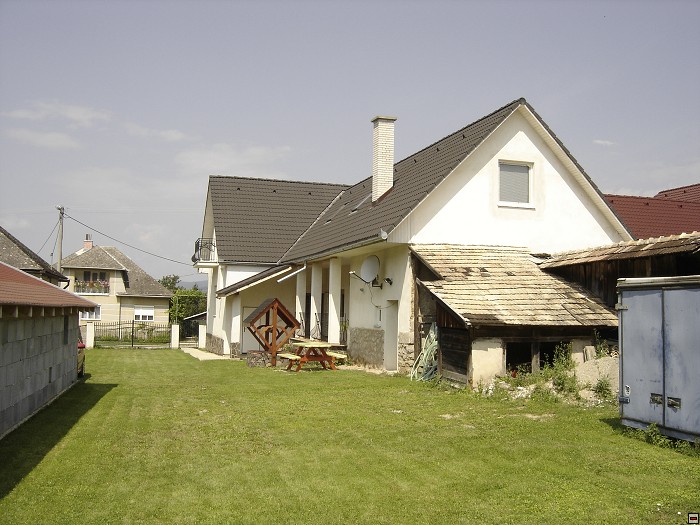 img00014.jpg