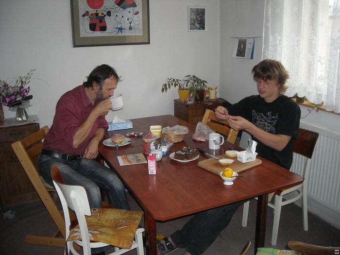img00002.jpg