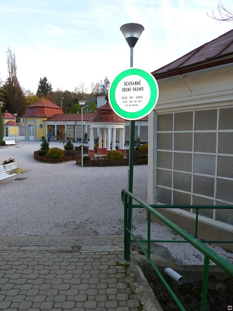 img00107.jpg