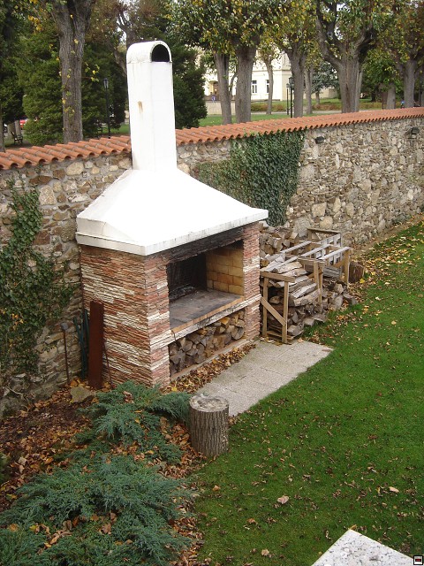 img00300.jpg