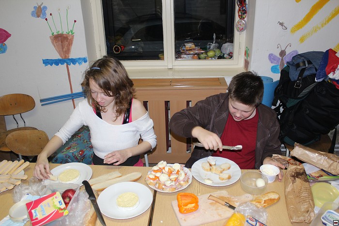 img00002.jpg