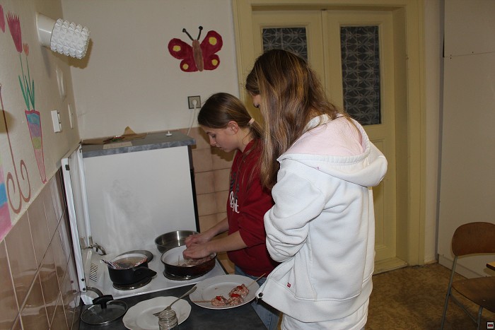 img00004.jpg