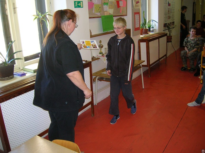 img00100.jpg