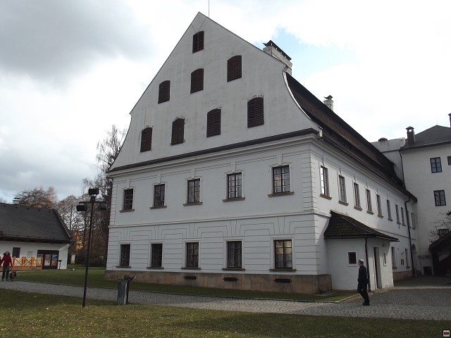 img00052.jpg