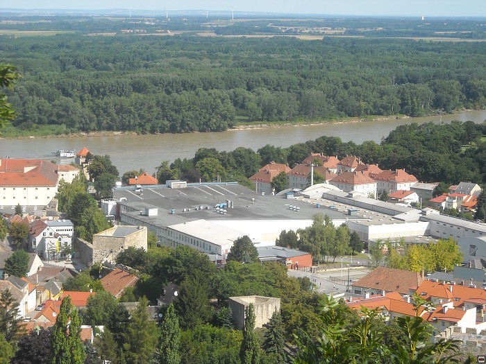 img00019.jpg