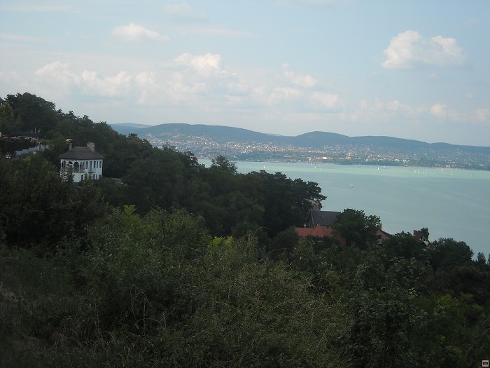 img00128.jpg