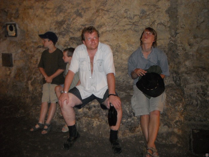 img00180.jpg