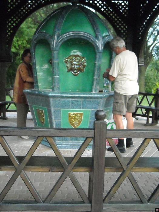 img00212.jpg