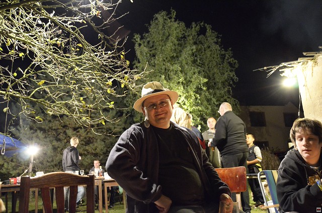 img00100.jpg