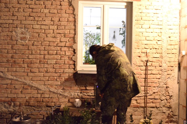 img00104.jpg