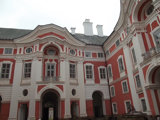 img00028.jpg