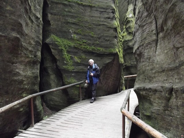 img00102.jpg