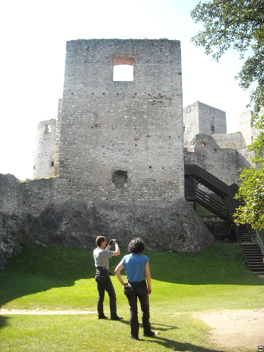 img00196.jpg