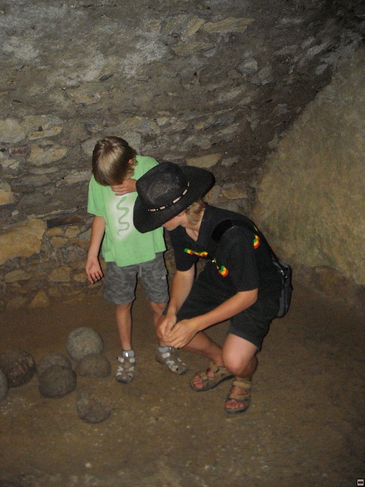 img00221.jpg
