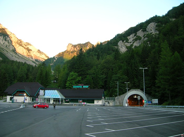 img00008.jpg