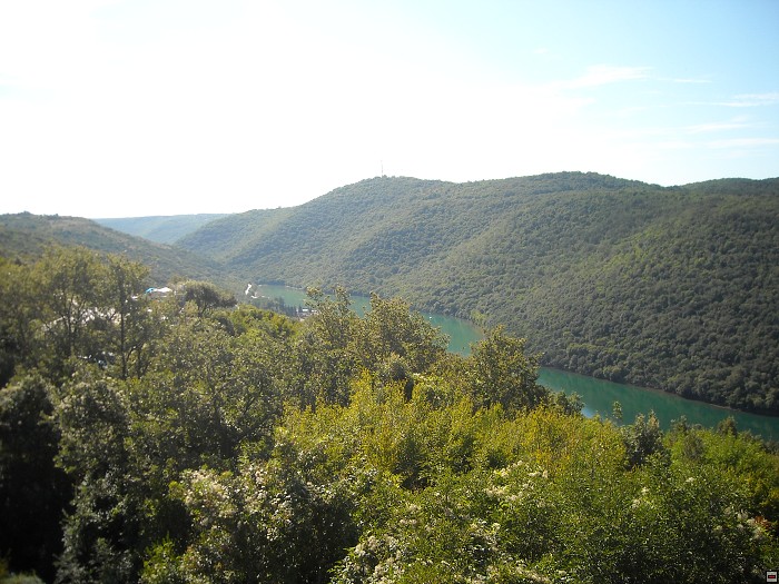img00395.jpg