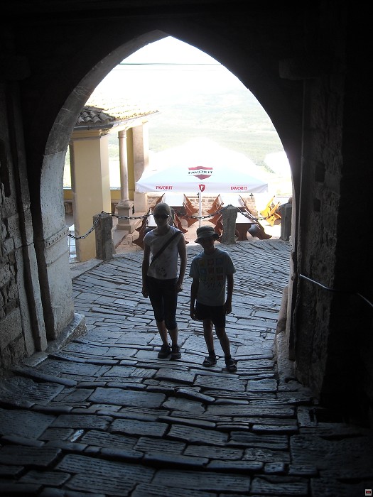 img00408.jpg