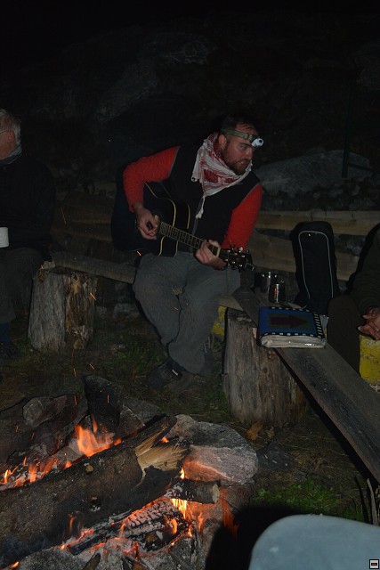 img00100.jpg