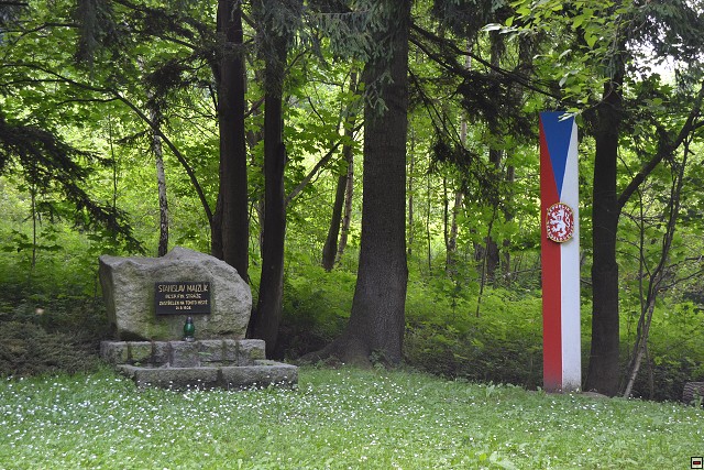 img00080.jpg