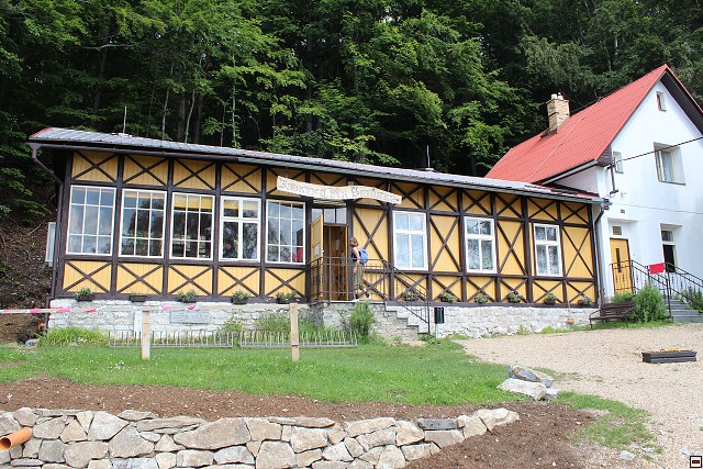 img00124.jpg