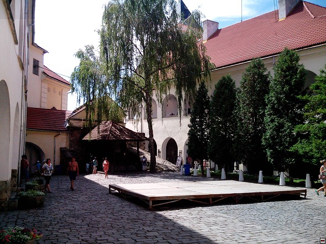 img00090.jpg