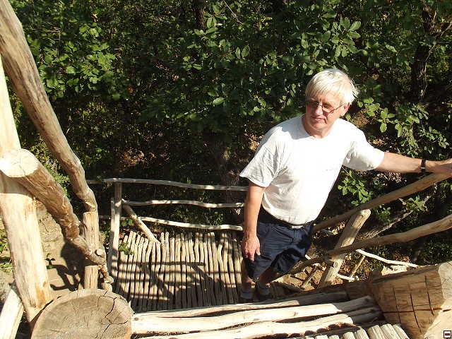 img00002.jpg