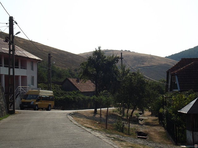 img00085.jpg
