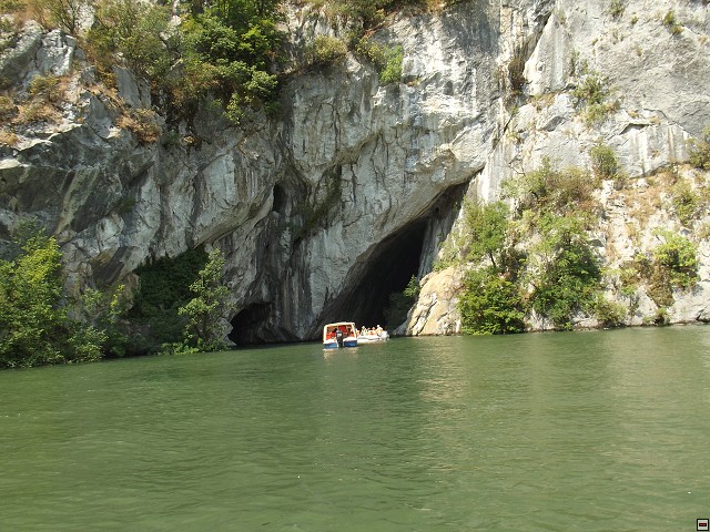 img00237.jpg