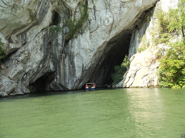 img00238.jpg