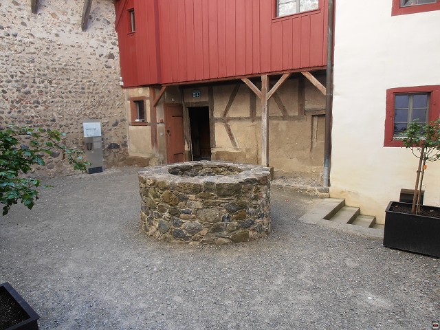 img00023.jpg